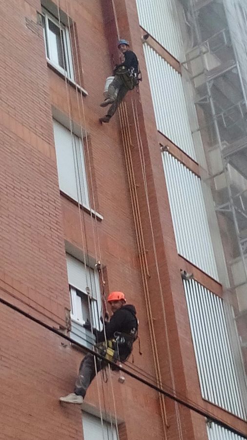 TRABAJOS VERTICALES