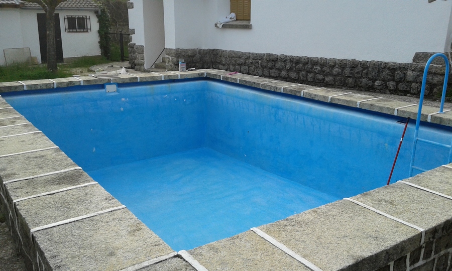 Reparación y pintado de piscina