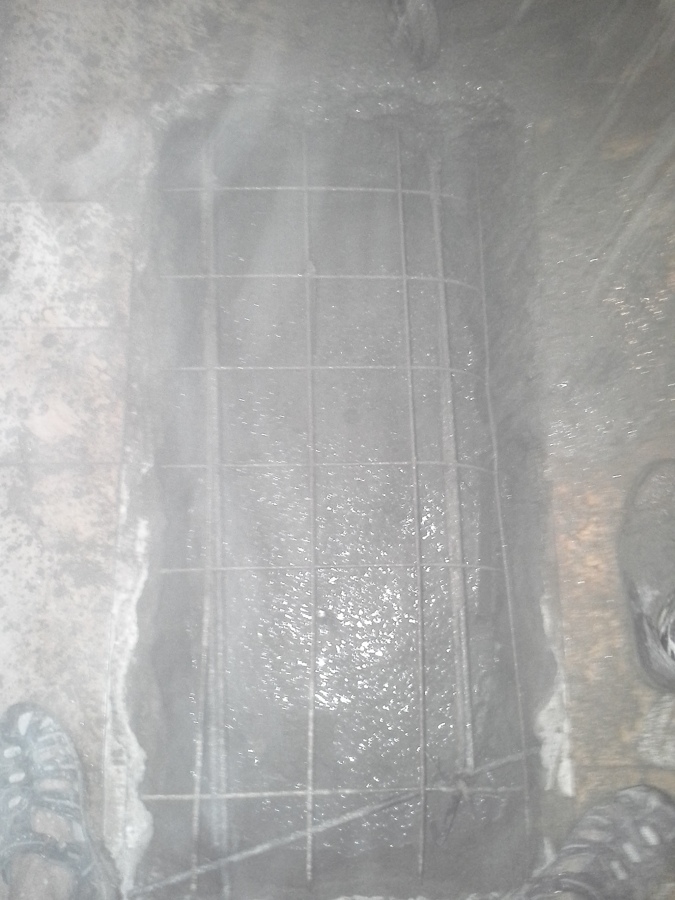 REFUERZO ESTRUCTURA CON MALLAS Y HORMIGONADO