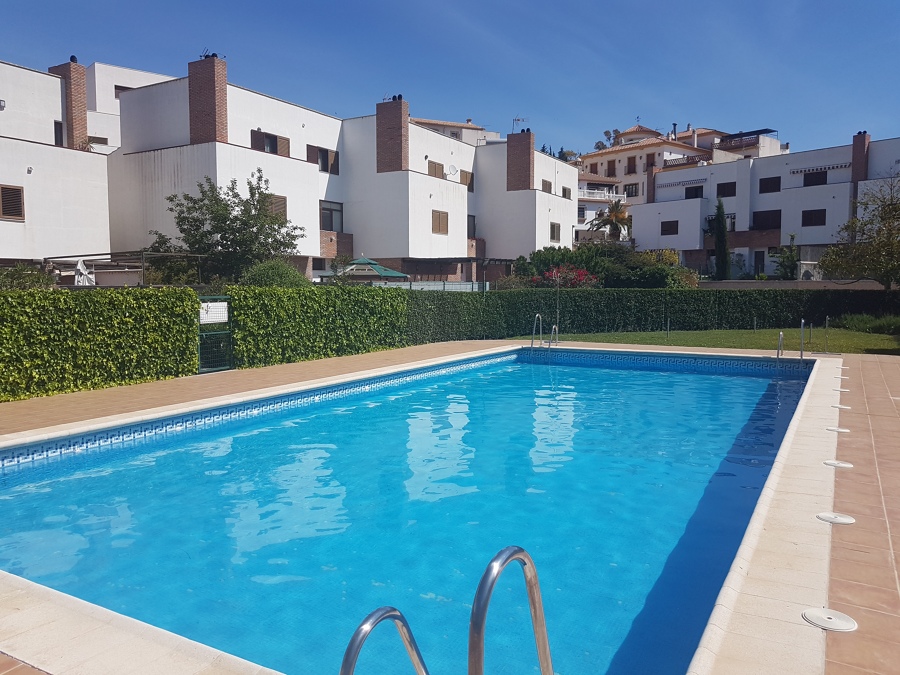 Piscina comunitaria