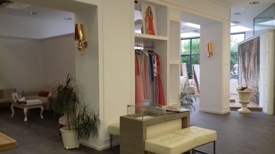 REFORMA LOCAL COMERCIAL: TIENDA DE VESTIDOS DE NOVIAS Y JOYER