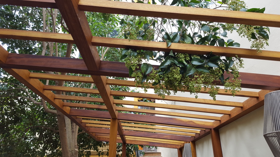 Pergola de iroko