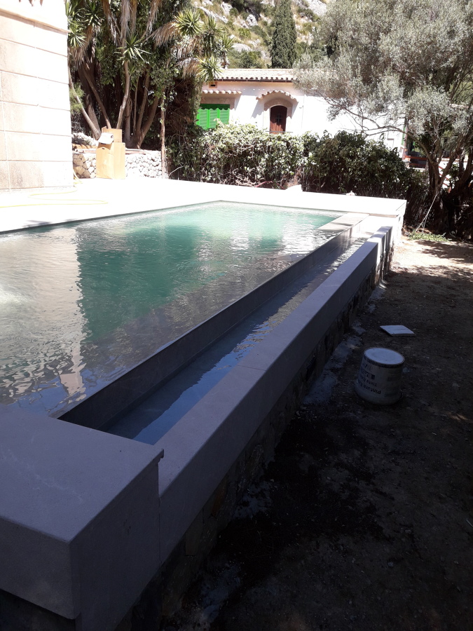 PISCINA 8 X 3