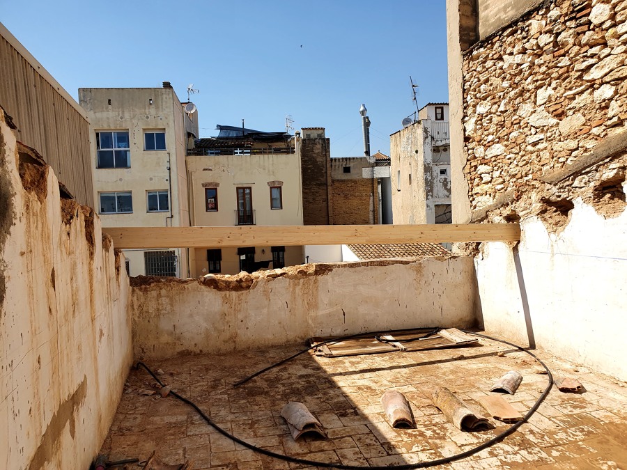 Rehabilitación forjado con viga madera vista