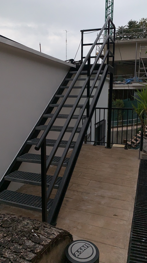 Escalera, pintada