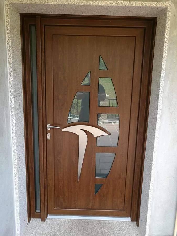 PUERTA DE CALLE