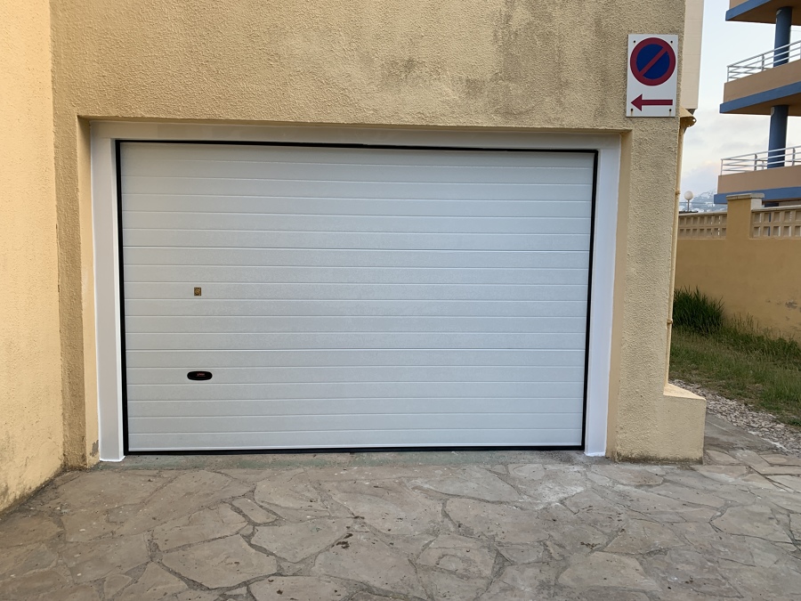Puerta seccional