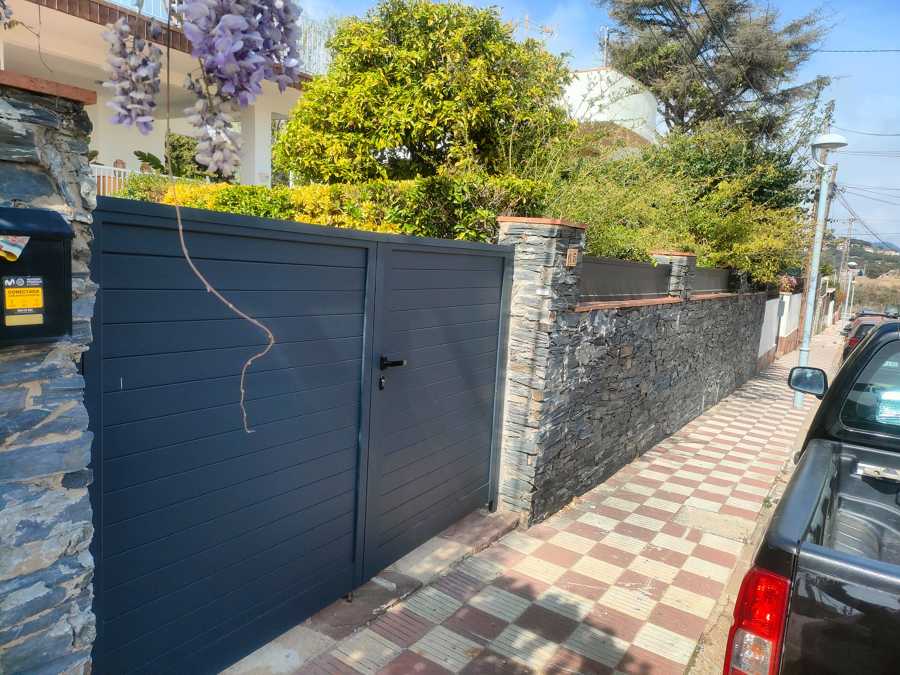 Puerta de Parking
