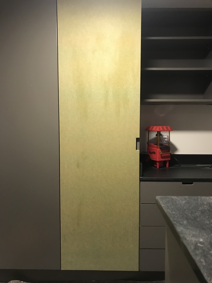 Puerta sin lacar