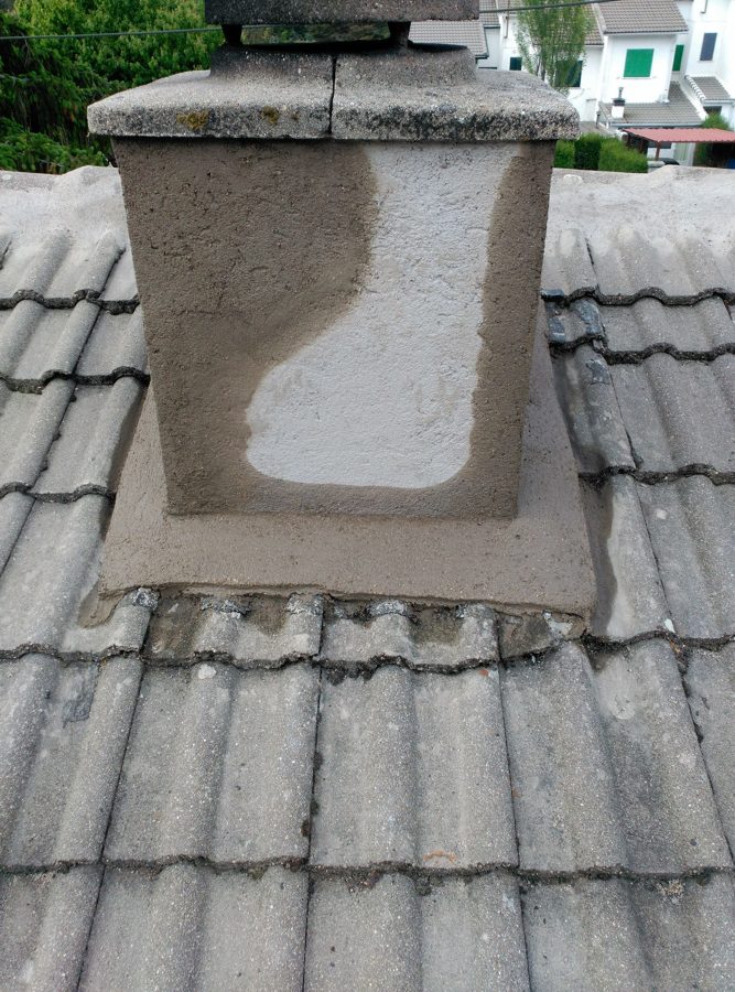 Reconstruccion tejado,caballetes y chimeneas.