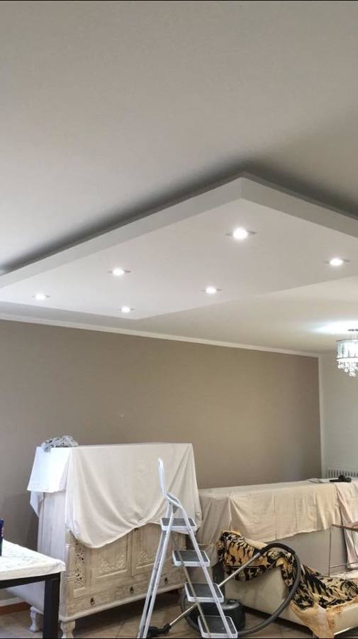 Falso techo con focos led