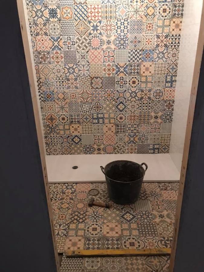 ALICATADO DE BAÑO