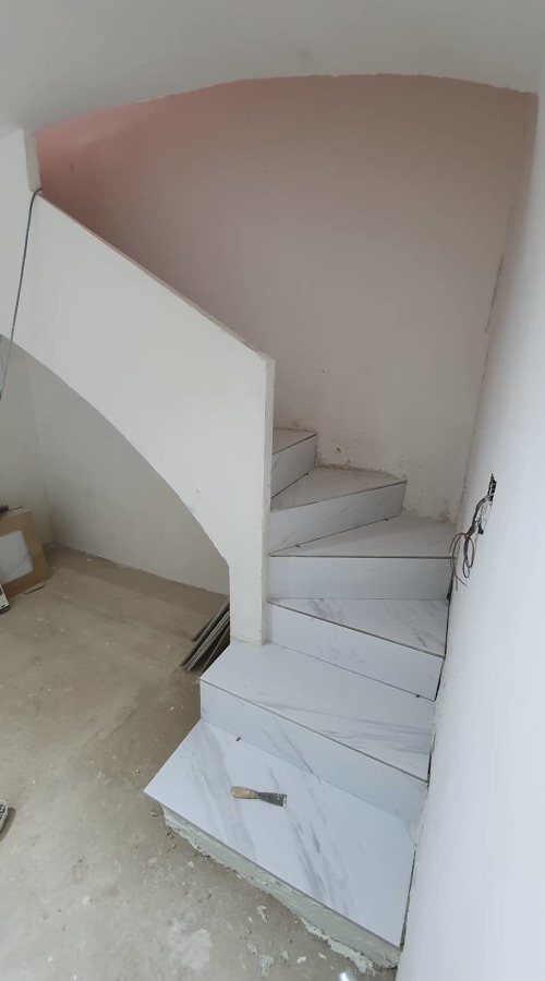 escalera plaqueta