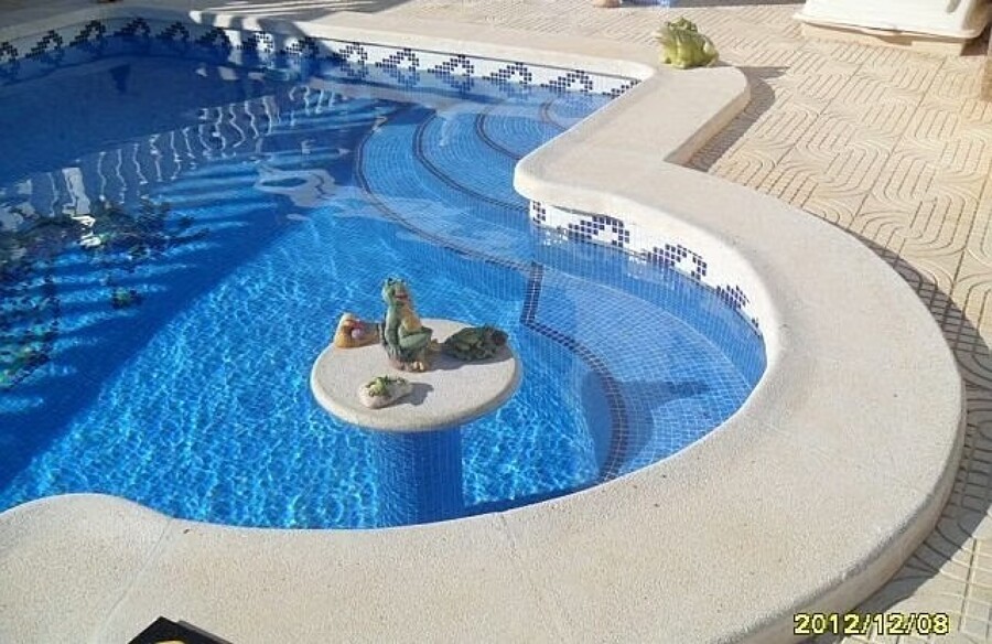 Pool builder in La Marina since 1997 Aurea Luxe General Construction