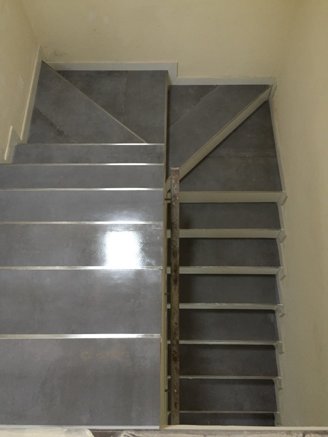 Alicatado de escaleras