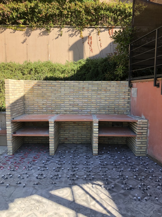 Asador en proceso de realización