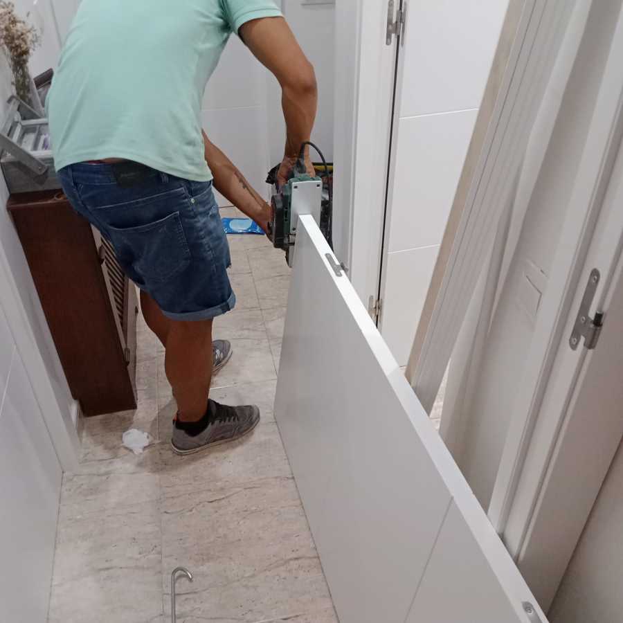 CEPILLADO DE PUERTAS