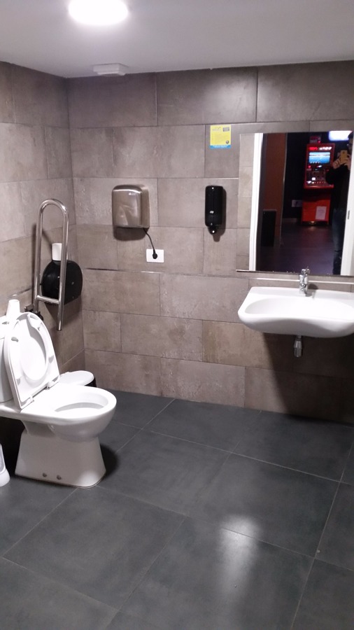Baño para personas con movilidad reducida