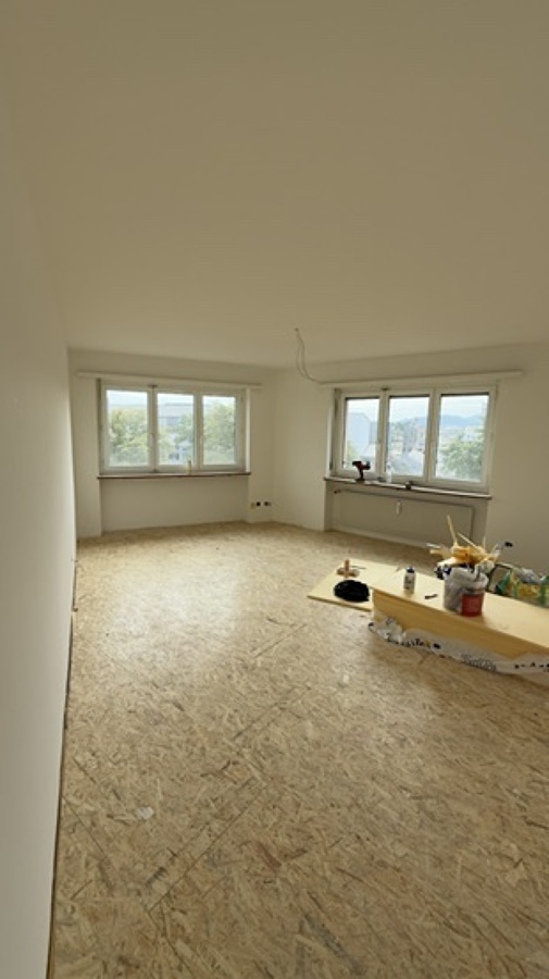 Renovación piso y paredes de antiguo apartamento