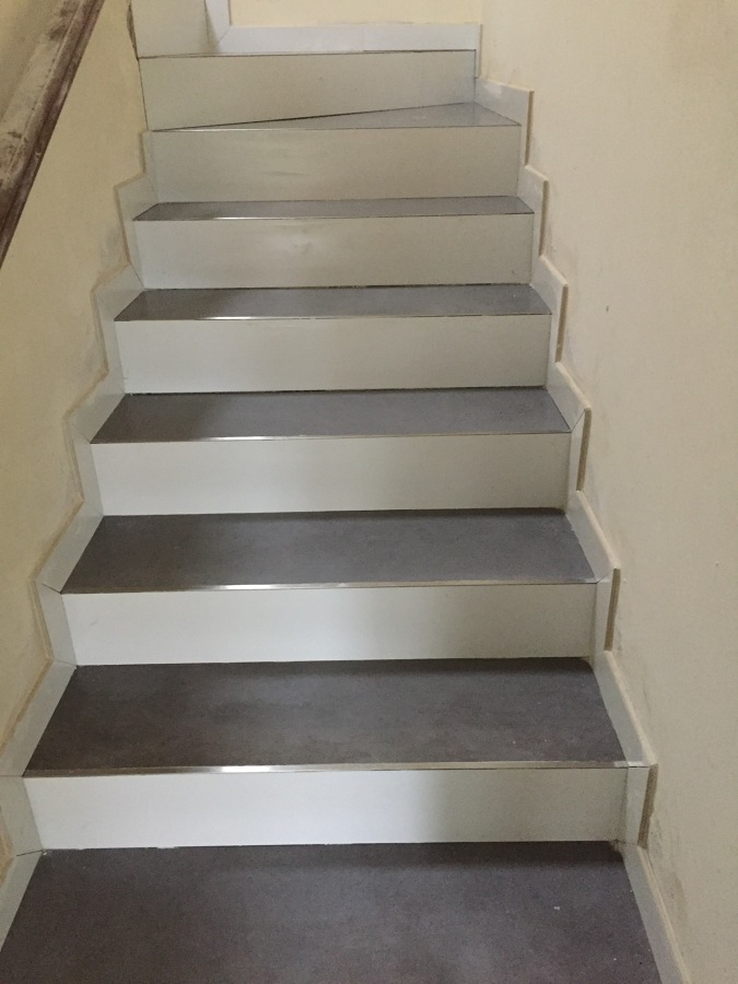 Alicatado de escaleras