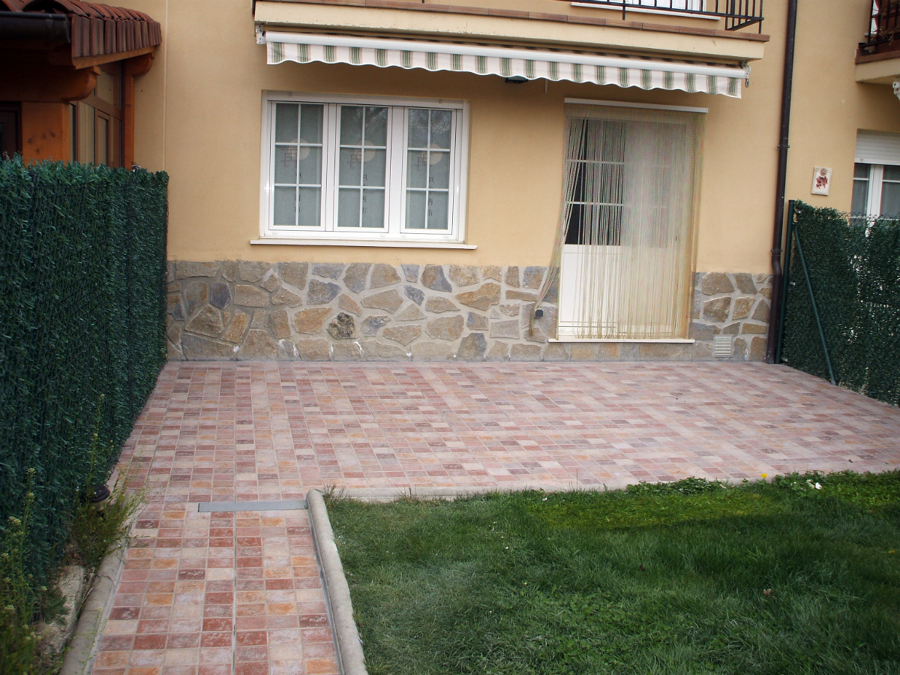 Foto: Aceras y Patios de Reformas Txisko #148721 - Habitissimo