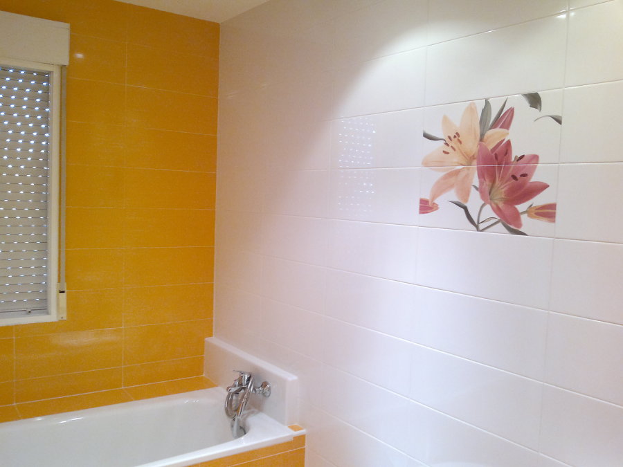 Alicatado de baño.