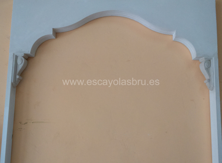 arco de escayola en exposición
