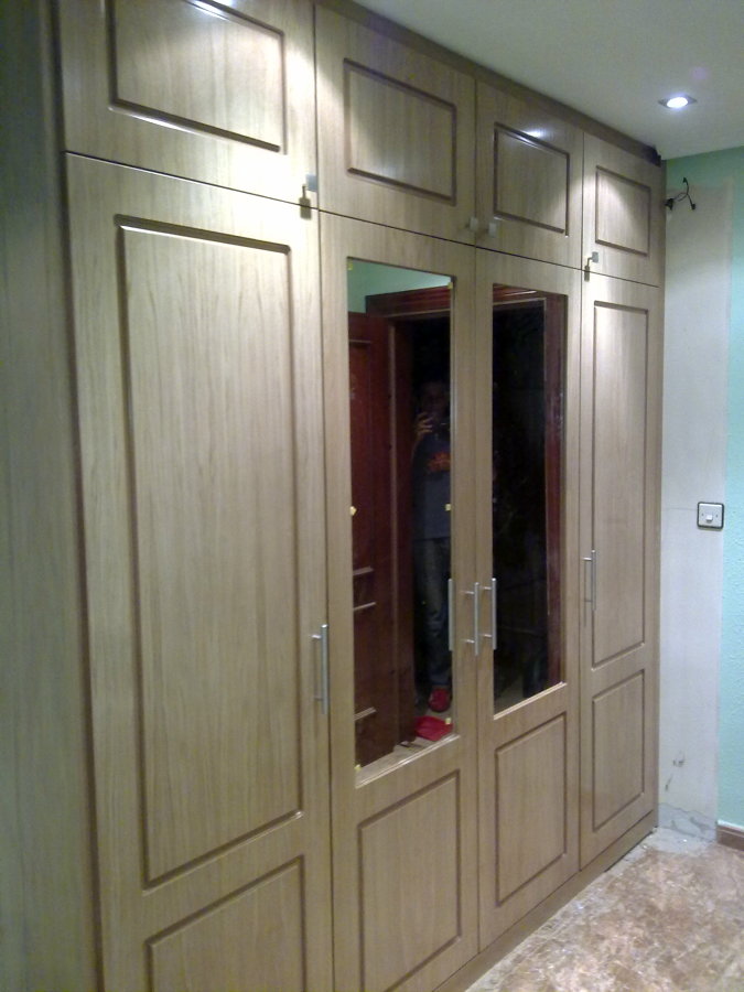 Foto: Armario Entrada de Carpinteria Ebanisteria Santa Cruz #184554