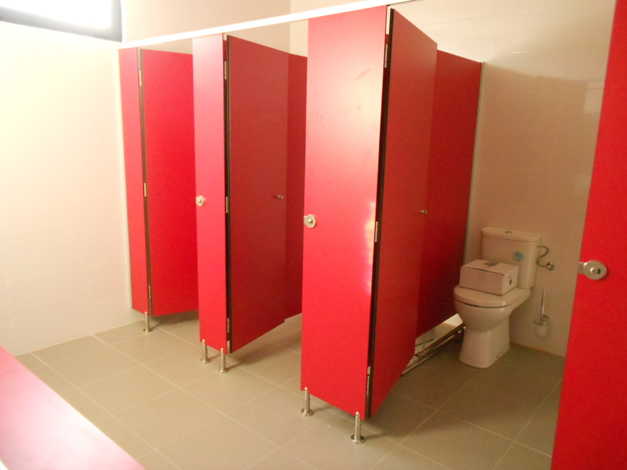 aseos polideportivo