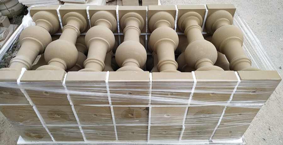 BALUSTRE