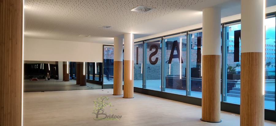 Gimnasio madera de bambú