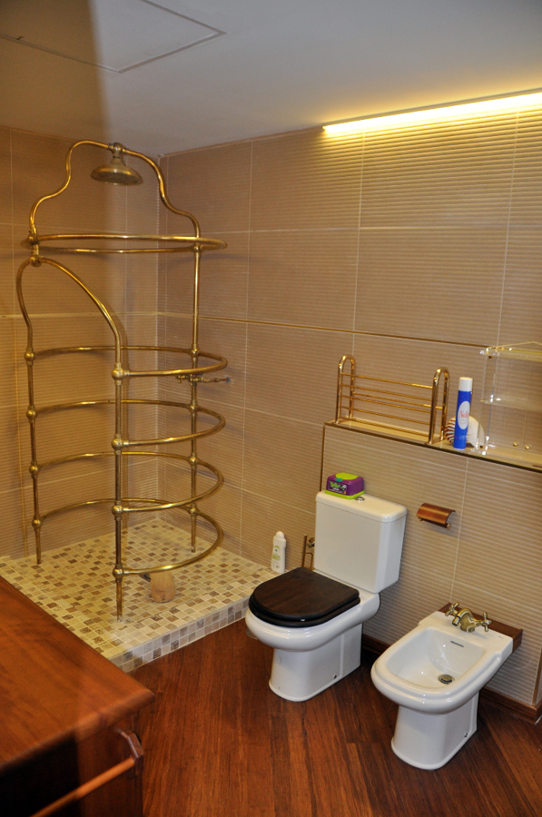 Baño con tarima