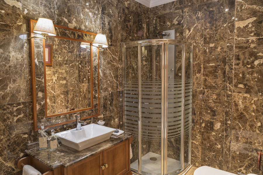 BAÑO IMPERADOR