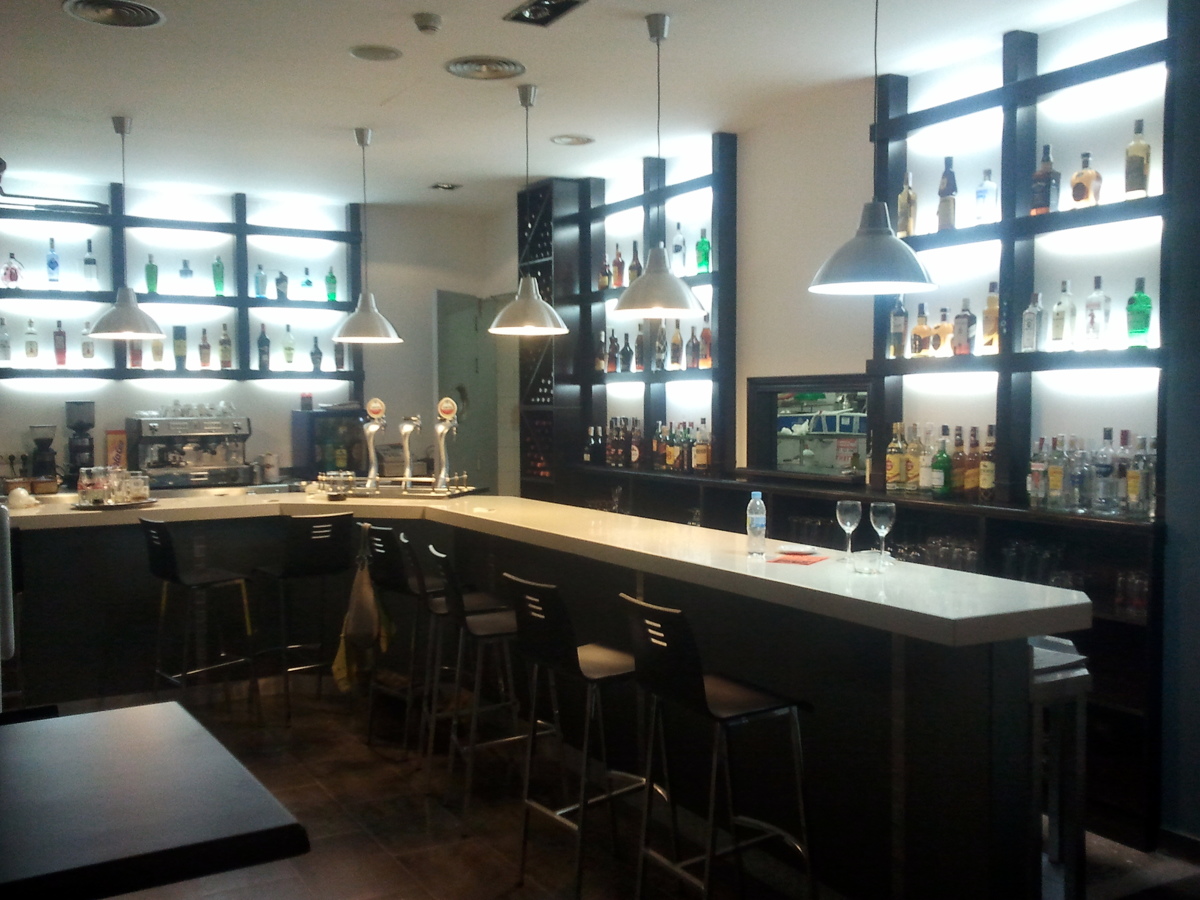Bar