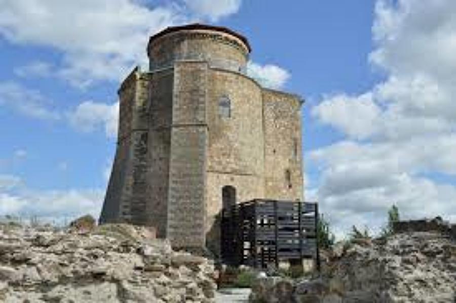 Torre del Homenaje del Castillo de los Duques de Alba, en Alba de Tormes (Salamanca).