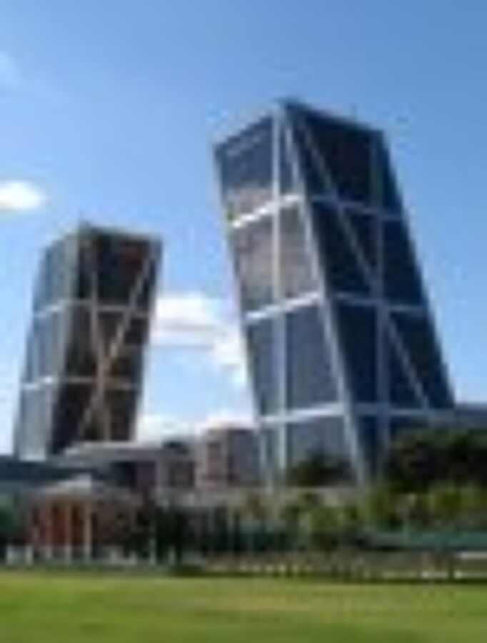 Torres Puerta de Europa (KIO)