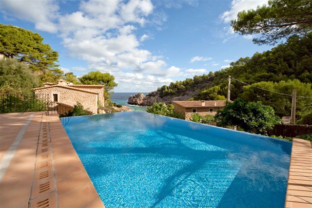Cala deia