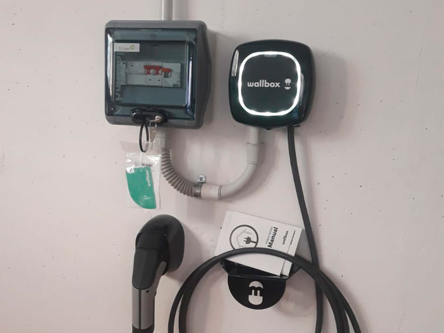 Cargador de Vehículo Eléctrico Individual