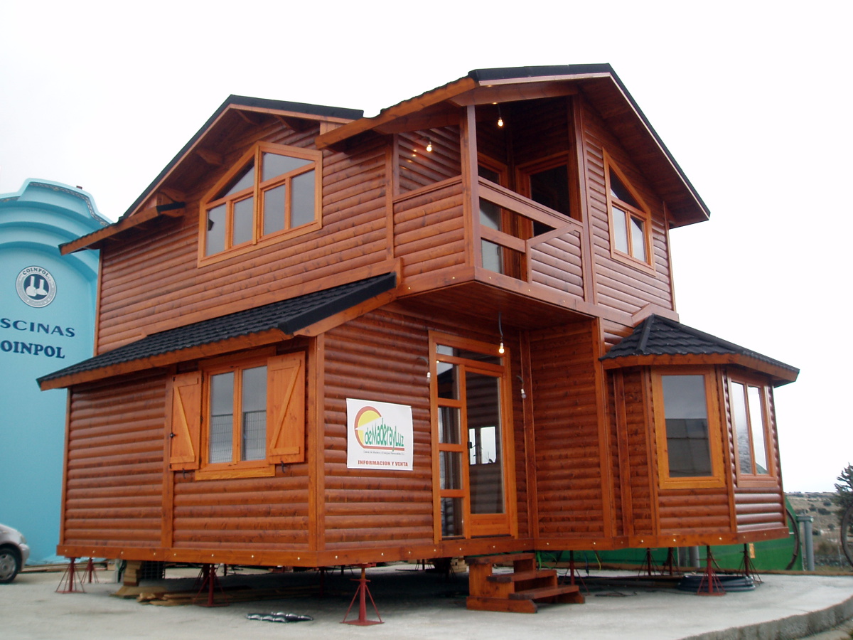 CASA DE DOBLE ALTURA 90 m2