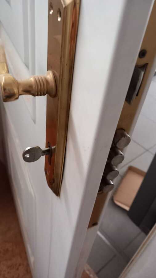 Cambio bombin seguridad