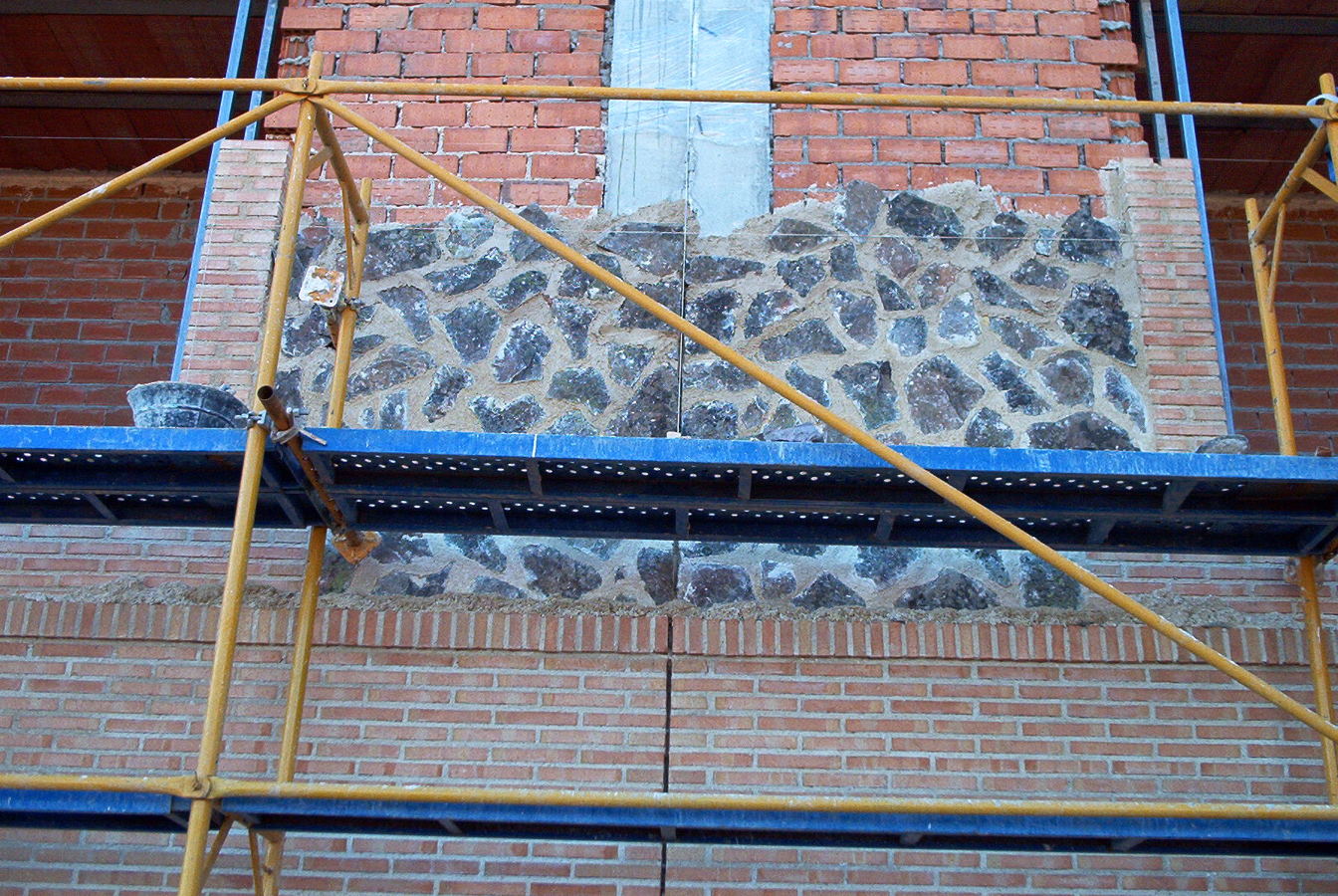 Chapados con piedra. Reforma en Puertollano