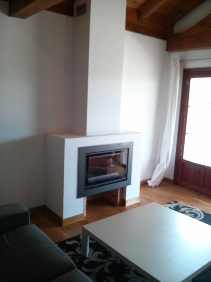 CHIMENEA EN SALON