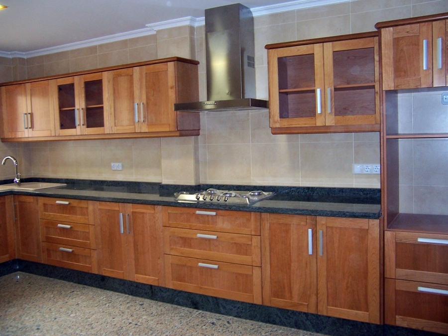 Cocina en cerezo. 