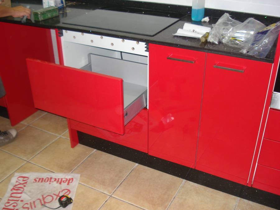 COCINA ROJO FERRARI
