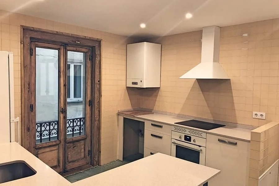 Detalle de la cocina antigua antes de la reforma