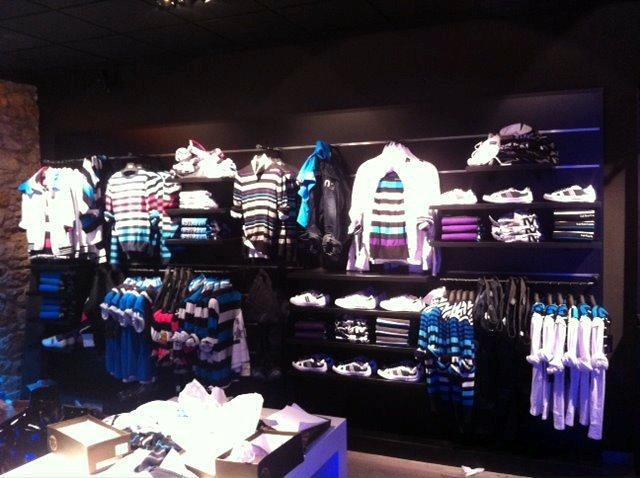 Comercio de ropa L/N