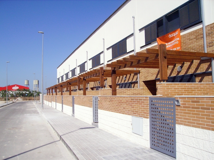 conjunto de pérgolas en urbanización 