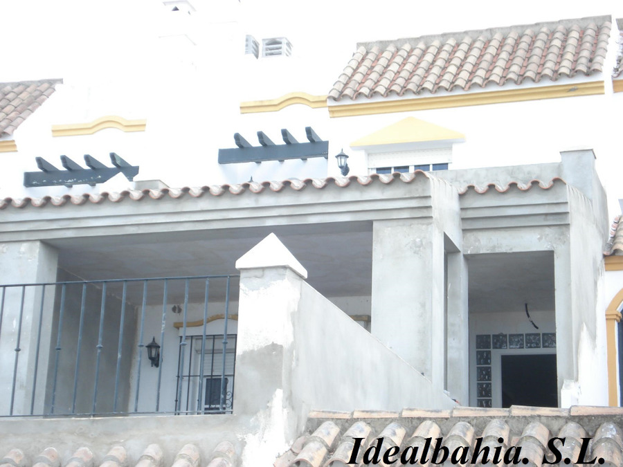 Construcciones Idealbahía. S.L.