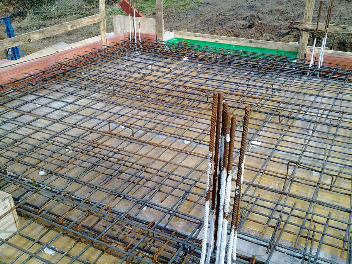CONSTRUCION DE UNA VIVIENDA UNIFAMILIAR EN CARRAL