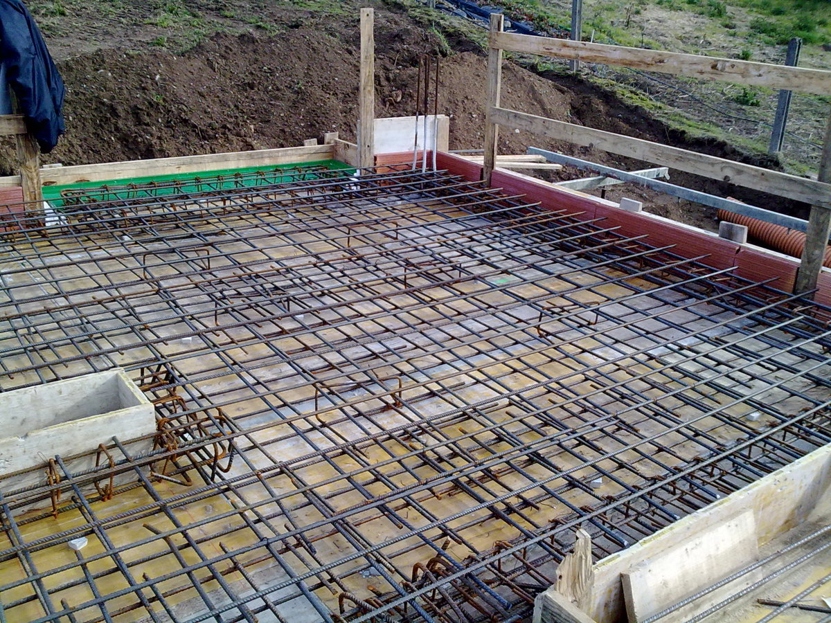 CONSTRUCION DE UNA VIVIENDA UNIFAMILIAR EN CARRAL